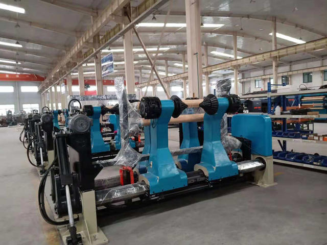 Double-knife cutting machine