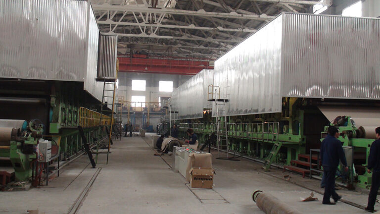 Fluting medium paper machine