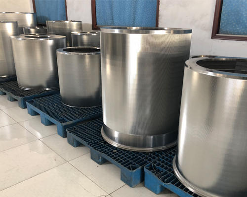 Wedge wire basket slotted basket